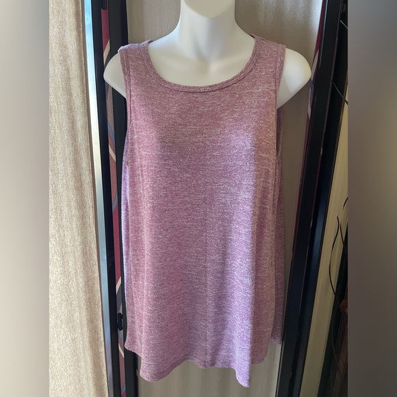 Kim and Co Large Light Pink three piece set Includes a scarf, tank & cardigan. - Picture 3 of 10